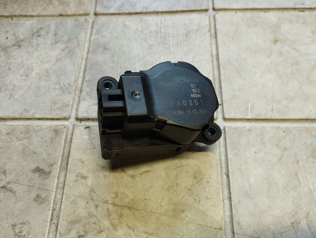 Õhuklapi mootor / ajam 3M5H19E616AB