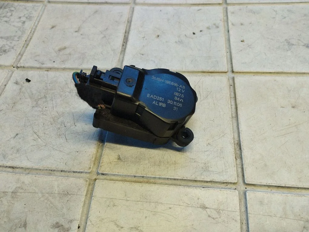 Air flap motor/actuator 3M5H19E616AB