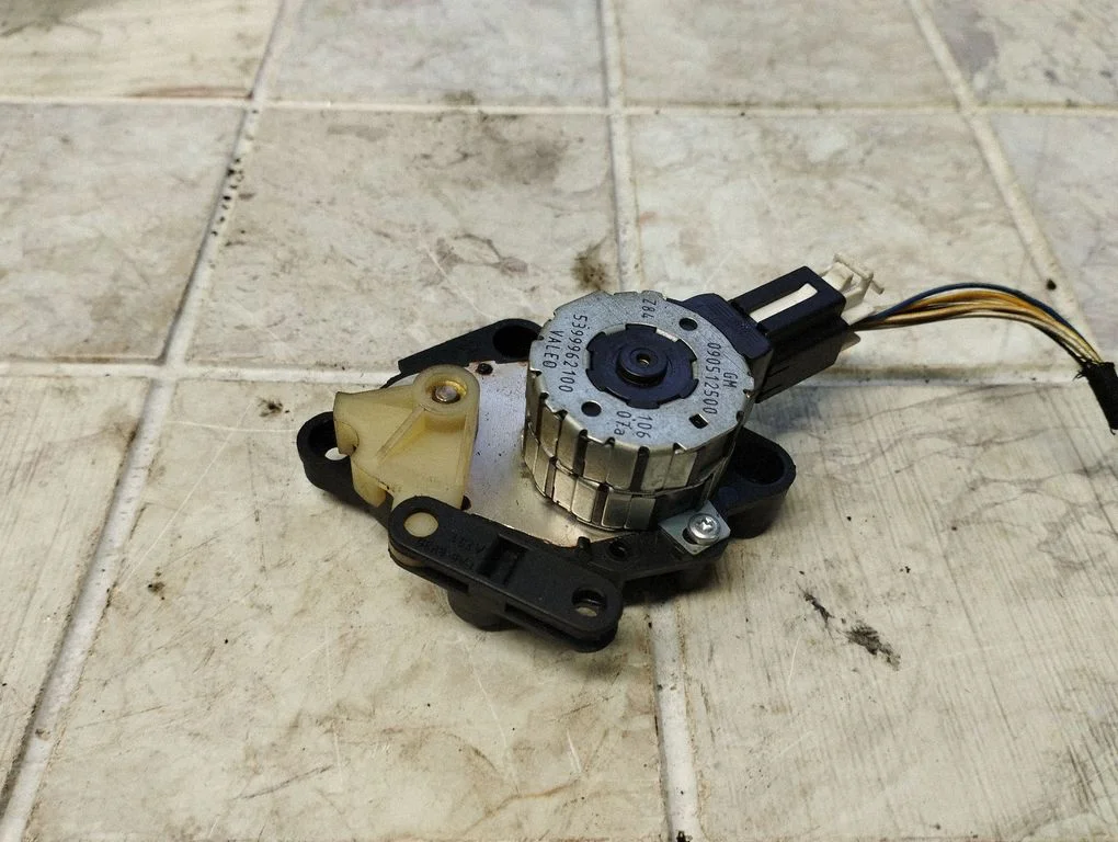 Air flap motor/actuator – Opel Omega B2 (1999-2003)