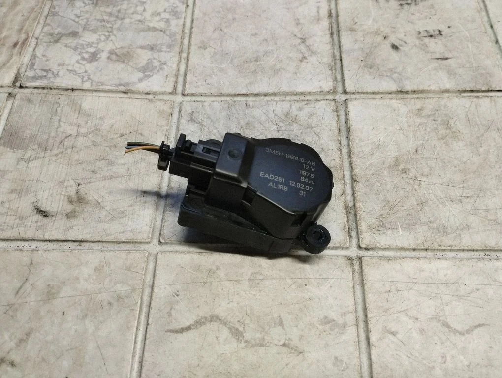 Air flap motor/actuator 3M5H19E616AB