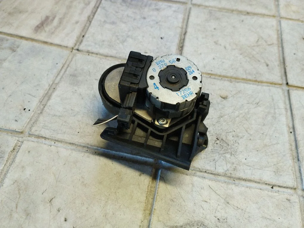 Air flap motor/actuator 8370563