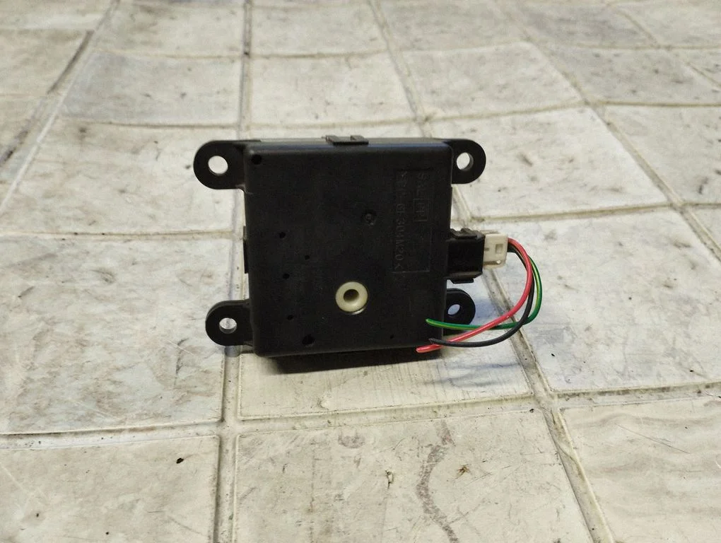 Air flap motor/actuator – Nissan Almera N16 (2000-2010)