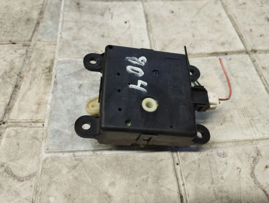 Gaisa aizvara motoriņš/aktuators 3T05030820