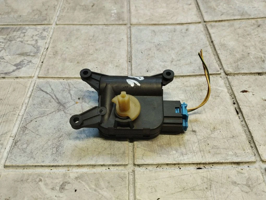 Air flap motor/actuator 0132801356