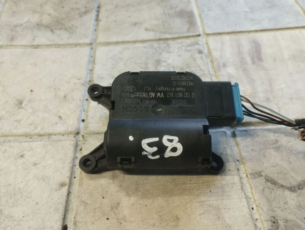 Air flap motor/actuator – Audi A3 S3 8P (2003-2012)