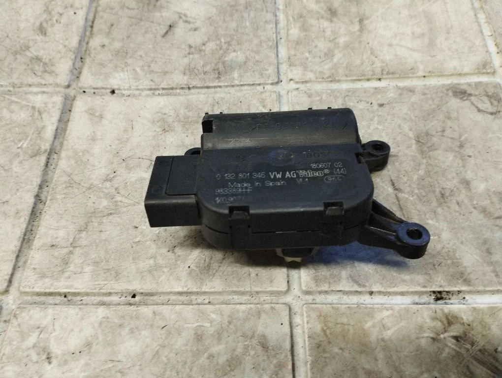 Air flap motor/actuator 0132801345