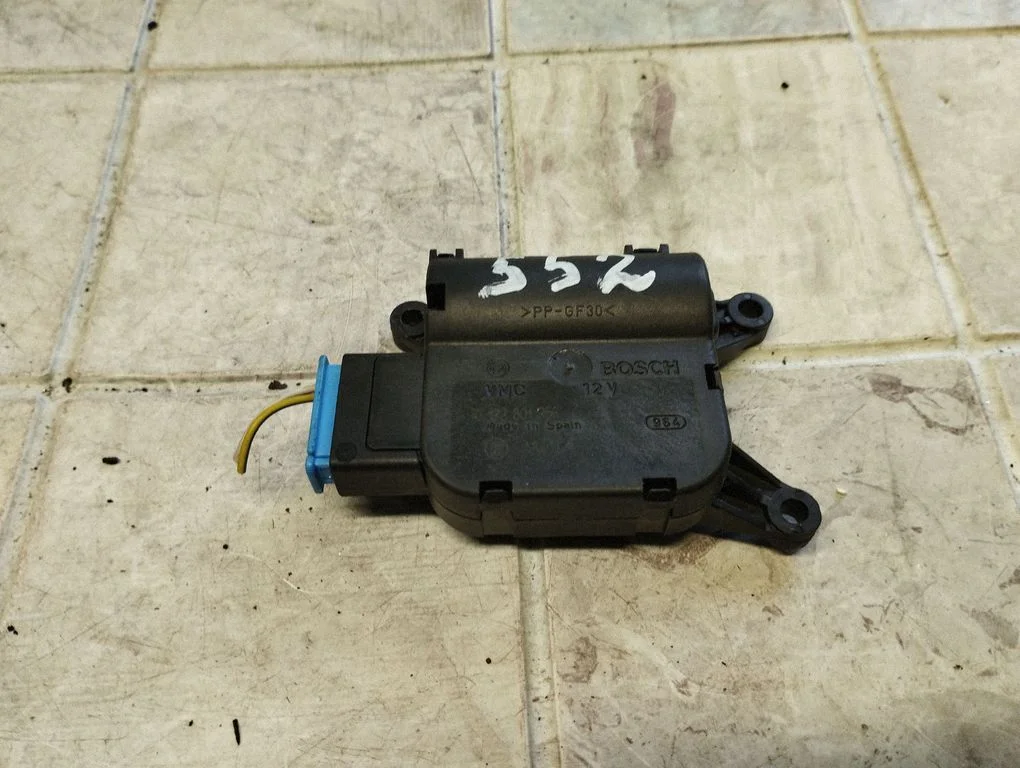 Air flap motor/actuator 0132801356