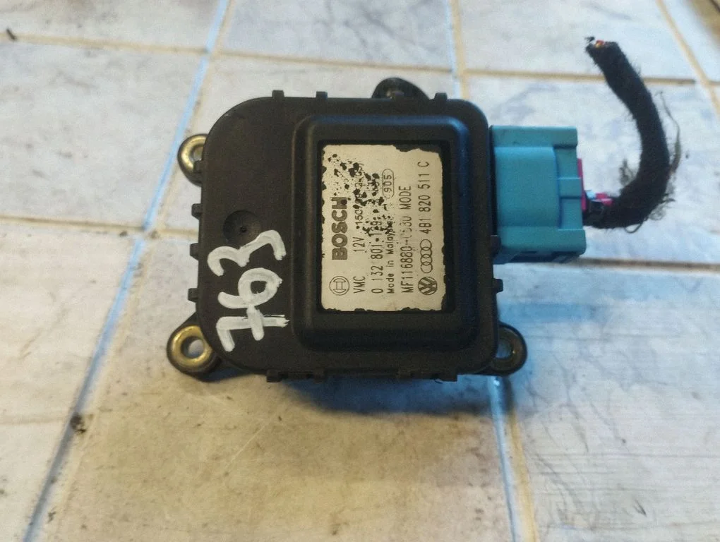 Õhuklapi mootor / ajam 4B1820511C