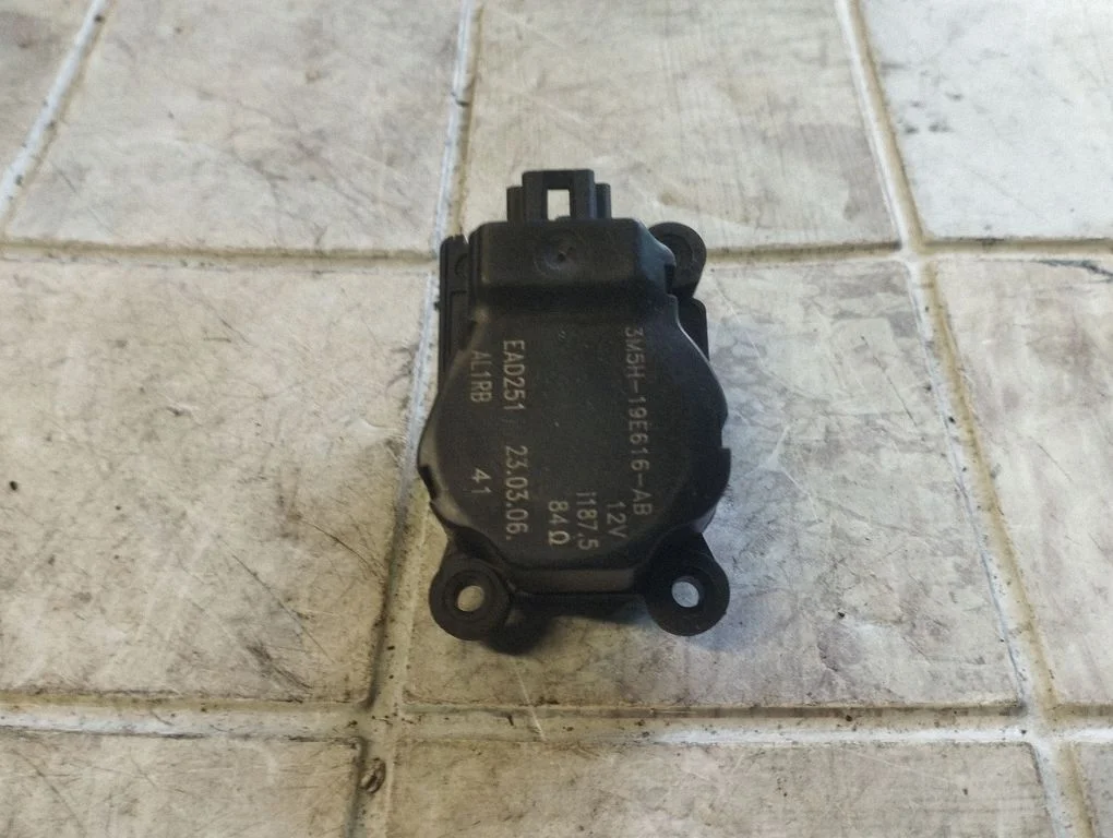 Air flap motor/actuator – Ford S-MAX (2006-2015)