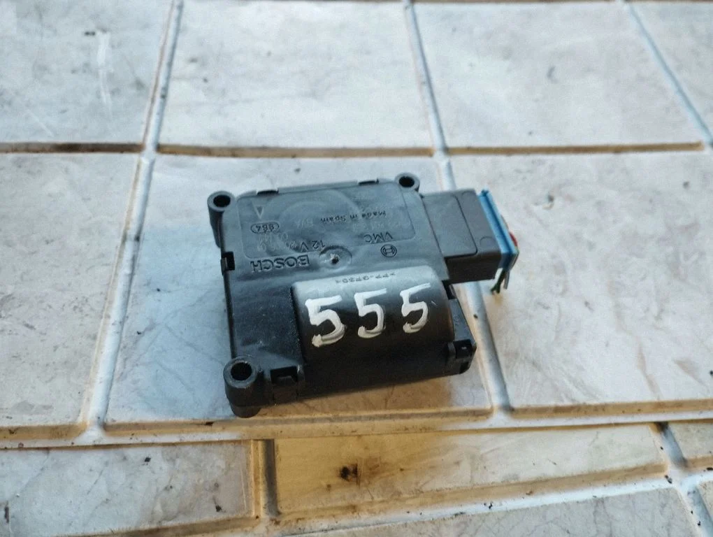 Õhuklapi mootor / ajam 0132801359