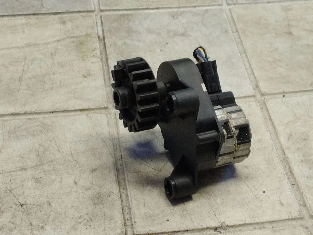 Air flap motor/actuator 7M1907511A