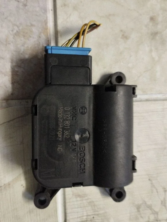 Õhuklapi mootor / ajam 3C0907511A