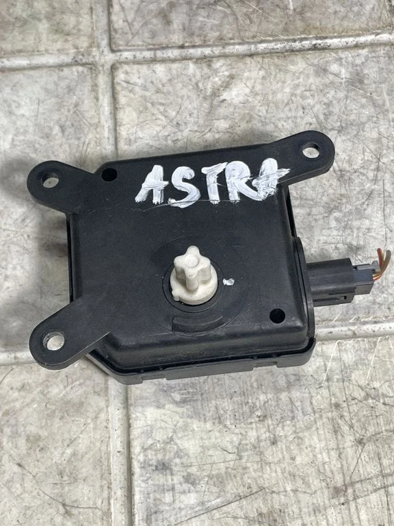Air flap motor/actuator – Opel Astra H (2004-2012)