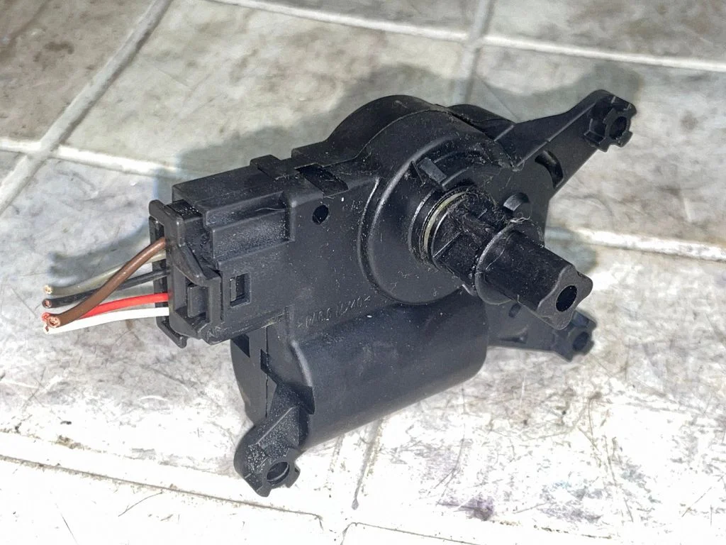 Õhuklapi mootor / ajam – Opel Astra H (2004-2012)