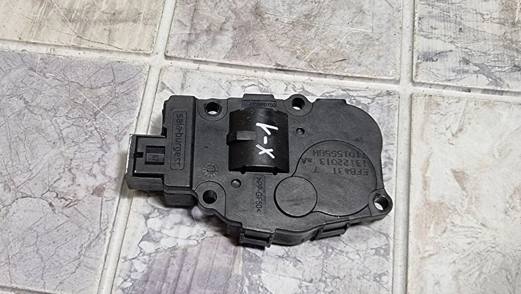 Air flap motor/actuator 13122013AA
