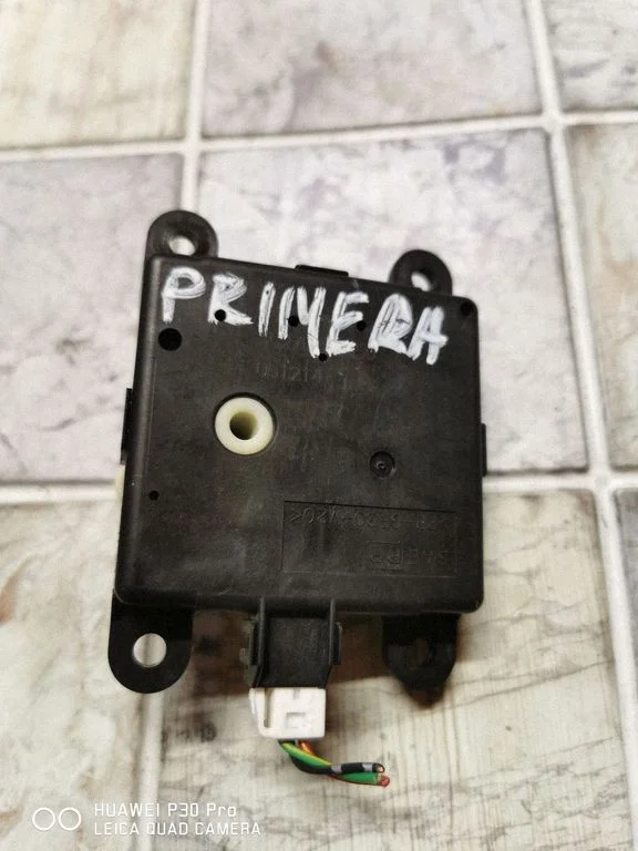 Air flap motor/actuator – Nissan Primera (2002-2007)