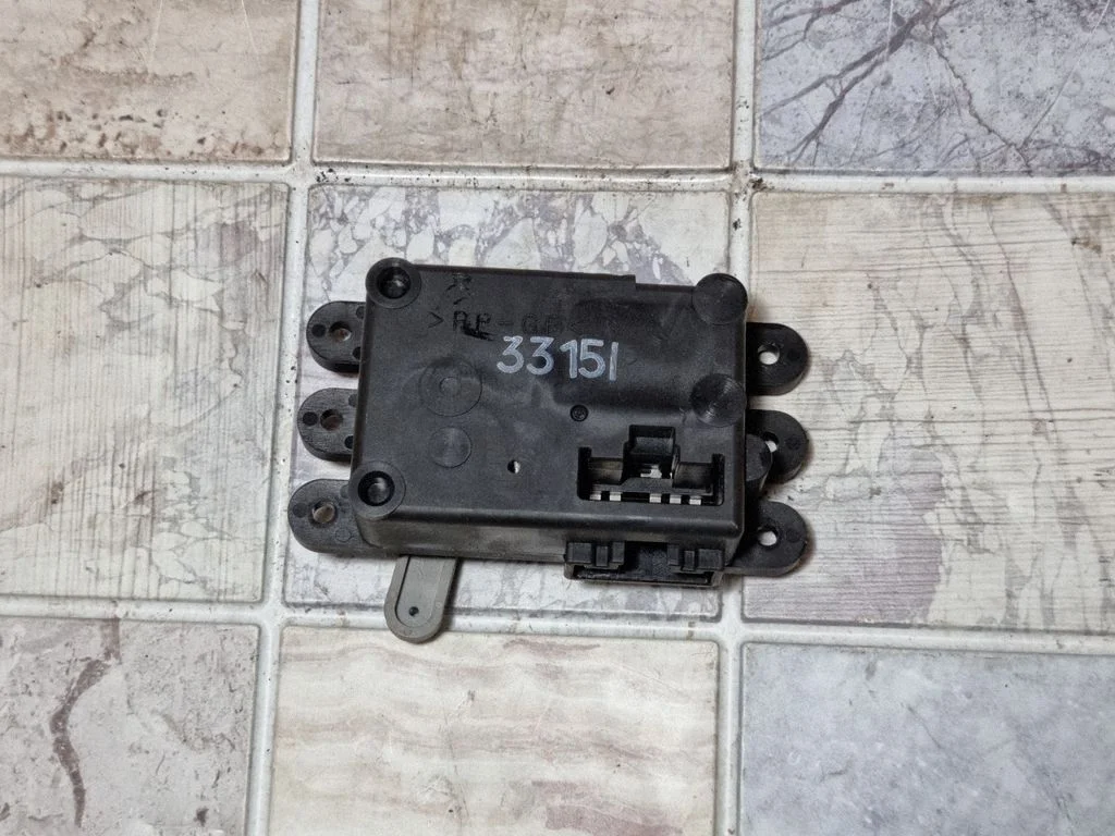 Gaisa aizvara motoriņš/aktuators 3315I
