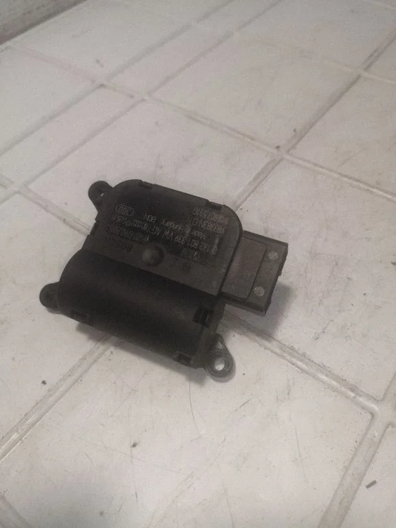Õhuklapi mootor / ajam 1K2907511G