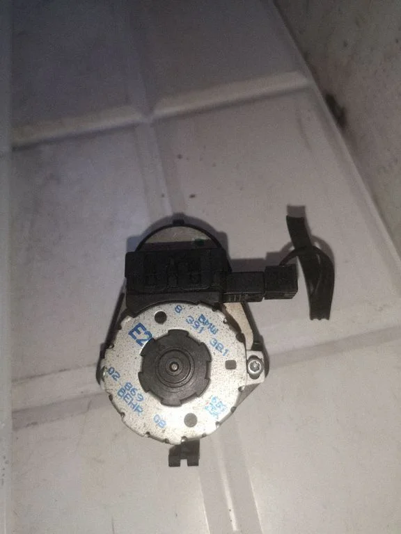 Air flap motor/actuator 8391381