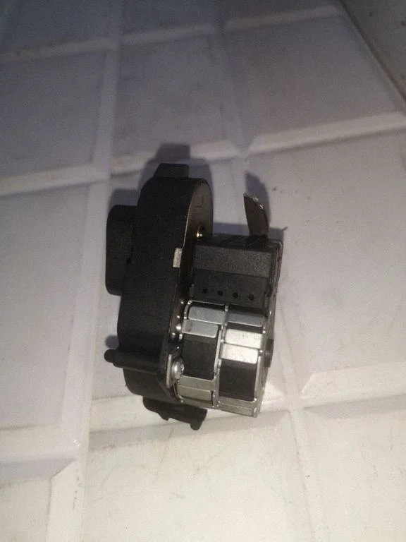 Air flap motor/actuator 8391375