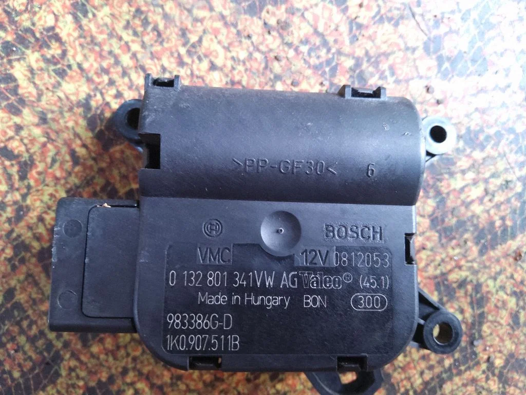 Silniczek klapki nawiewu – Audi A3 S3 8P (2003-2012)