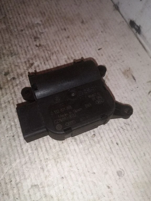 Air flap motor/actuator 0132801358