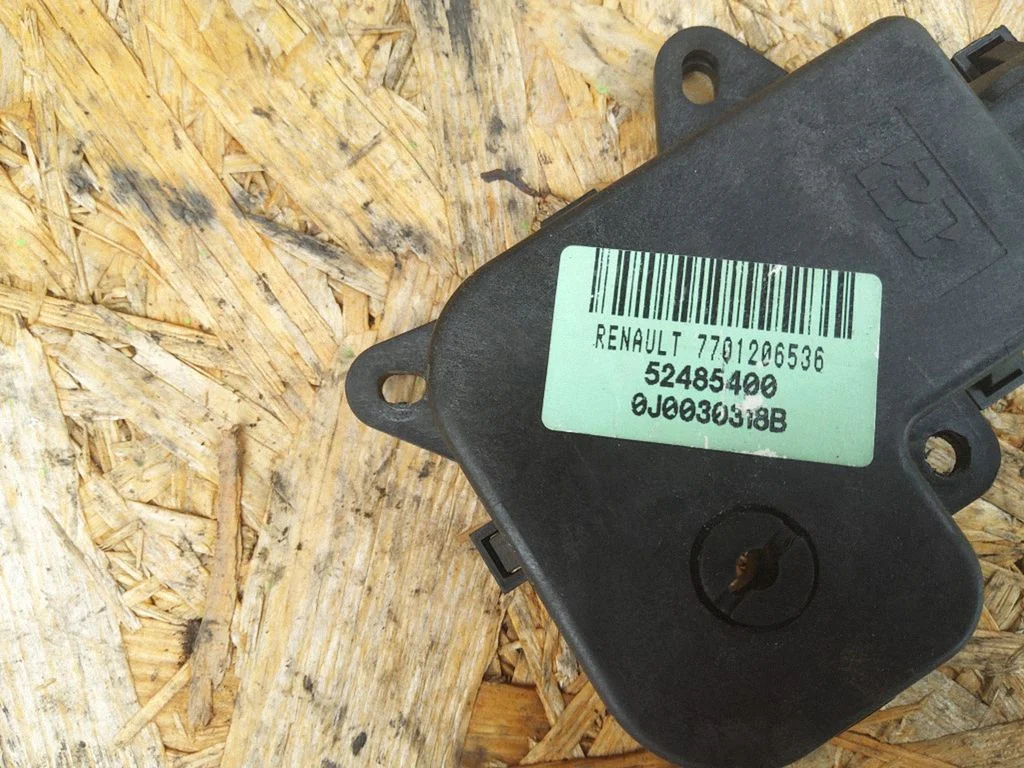 Air flap motor/actuator – Renault Laguna II (2001-2007)