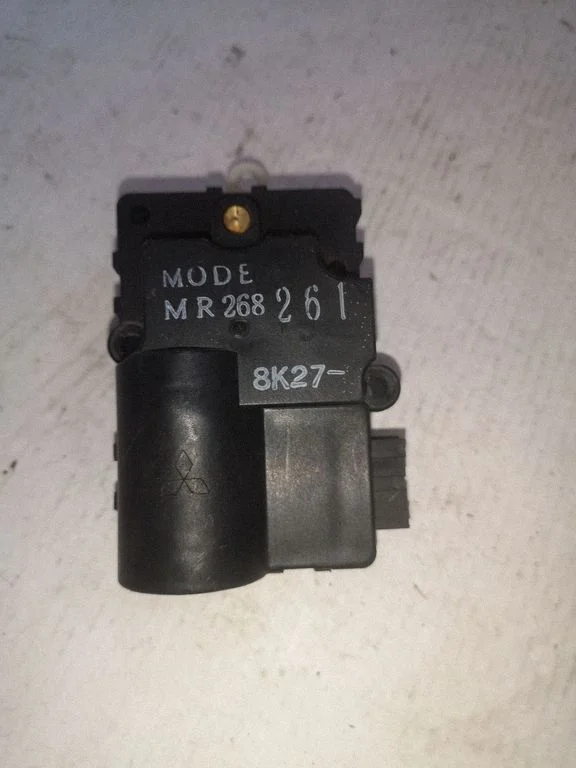 Õhuklapi mootor / ajam MR268261