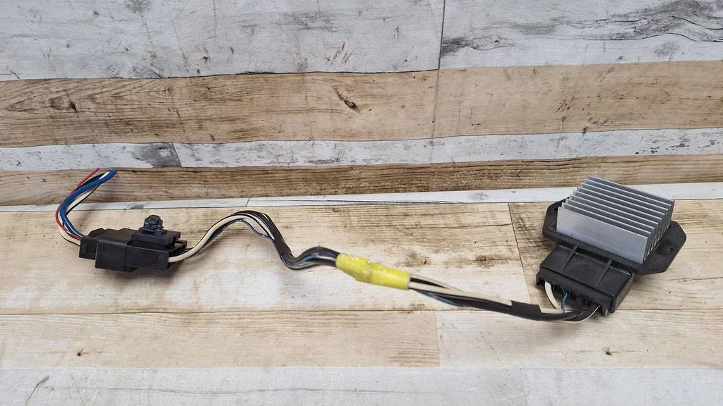 Heater blower motor/fan resistor 4993002121