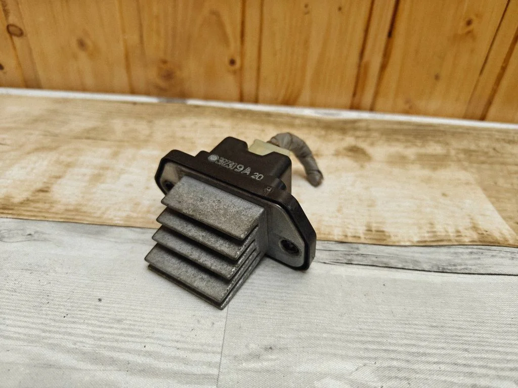 Salongipuhuri takisti 3R2309A20