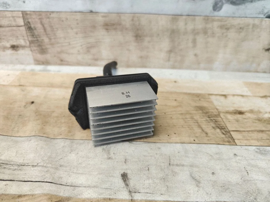 Heater blower motor/fan resistor – Honda CR-V (2007-2012)