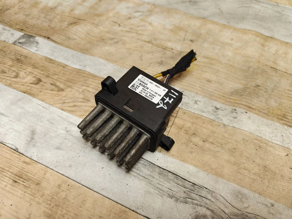 Heater blower motor/fan resistor 6G9T19E624AD