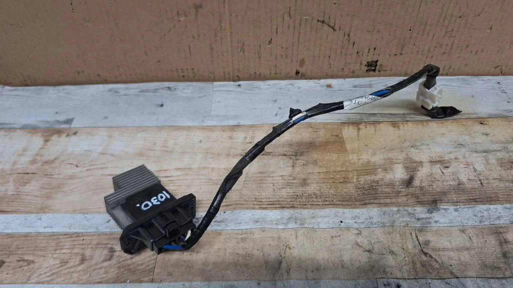 Heater blower motor/fan resistor 4993002090