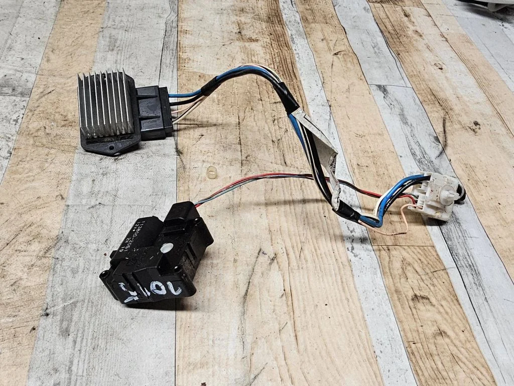 Heater blower motor/fan resistor 4993002121