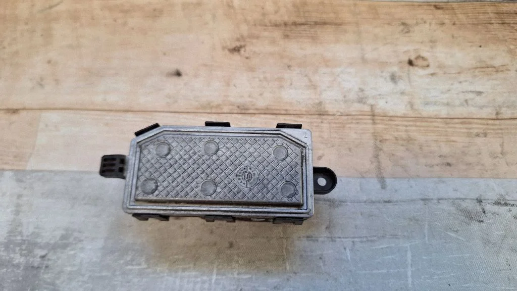 Heater blower motor/fan resistor 6G9T19E624DB