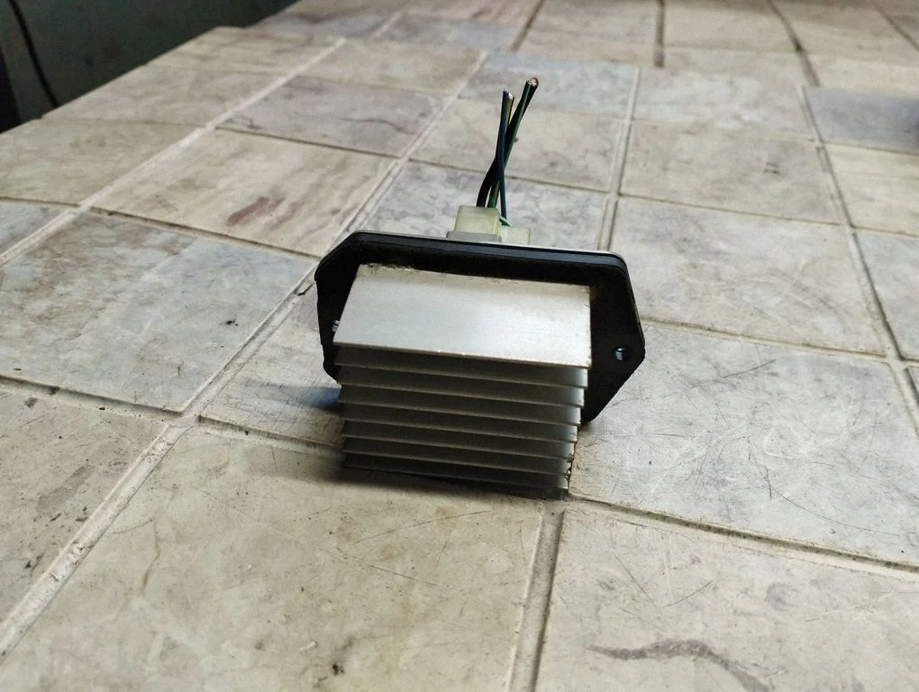 Heater blower motor/fan resistor – Subaru Outback (2007-2009)