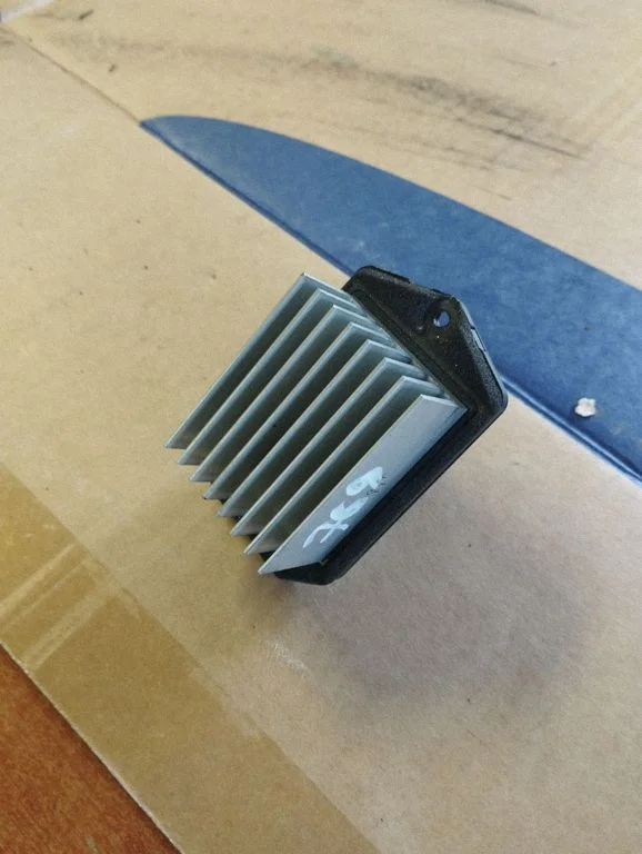 Heater blower motor/fan resistor – Honda CR-V (2007-2012)