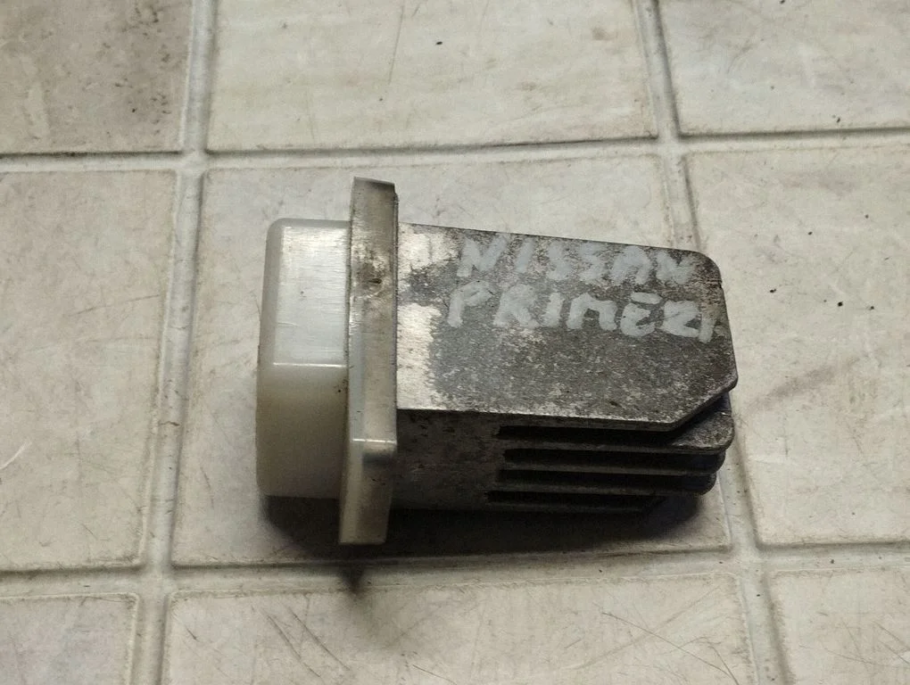 Krāsniņas ventilatora rezistors (reostats) 70T034A30