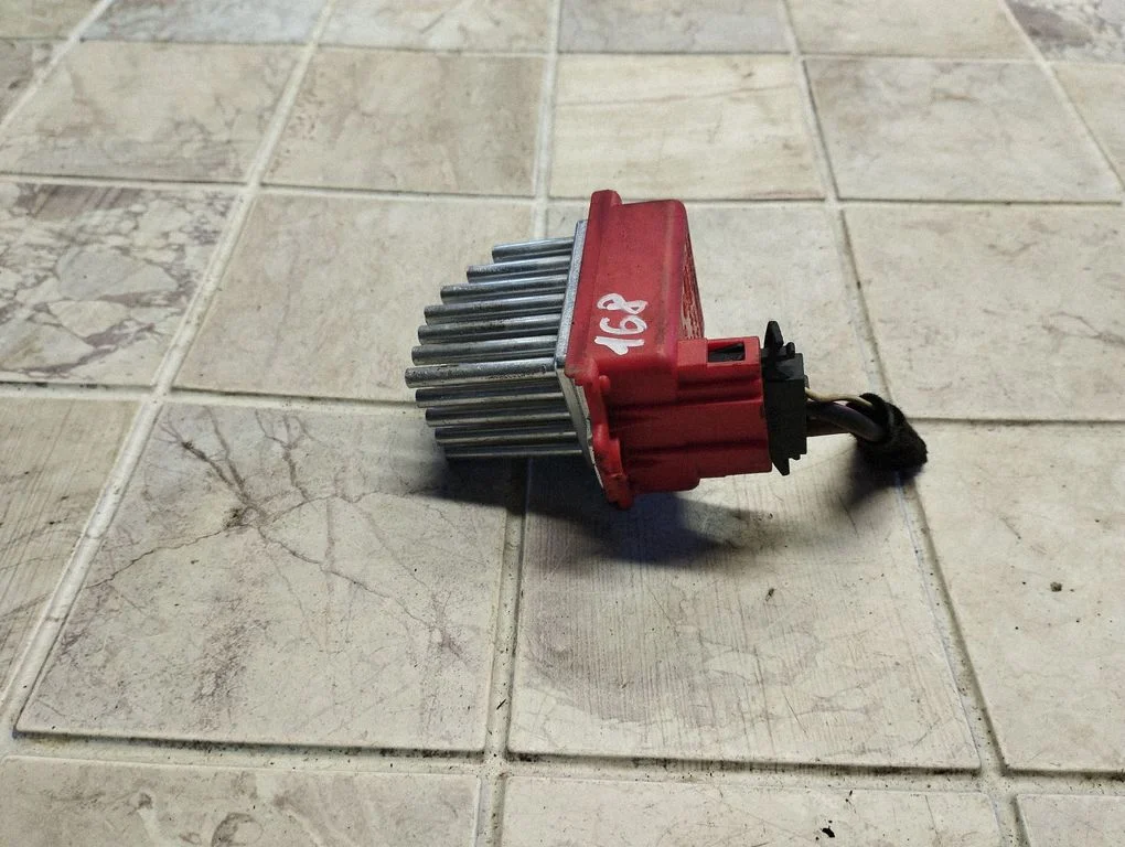 Heater blower motor/fan resistor – Ford Galaxy (2000-2006)