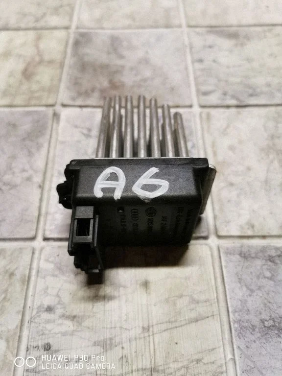 Salongipuhuri takisti – Audi A6 S6 C5 4B (1997-2005)