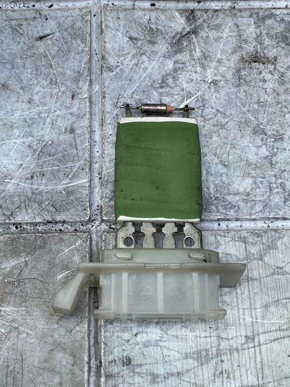 Krāsniņas ventilatora rezistors (reostats) 12380