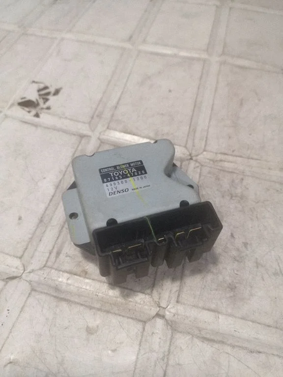 Heater blower motor/fan resistor 8716547020