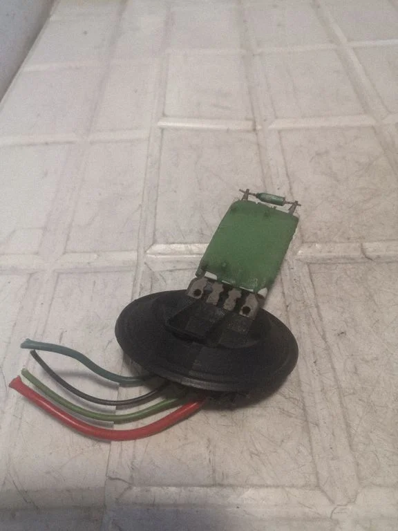 Heater blower motor/fan resistor 12375
