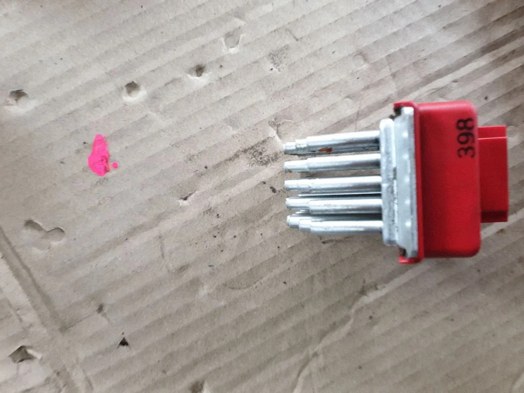 Heater blower motor/fan resistor 1J0907521