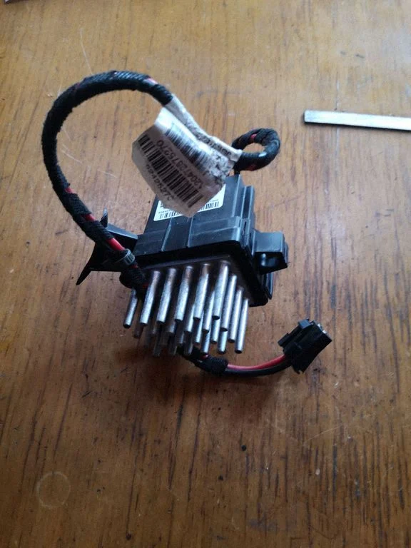 Heater blower motor/fan resistor – Opel Insignia A (2008-2017)