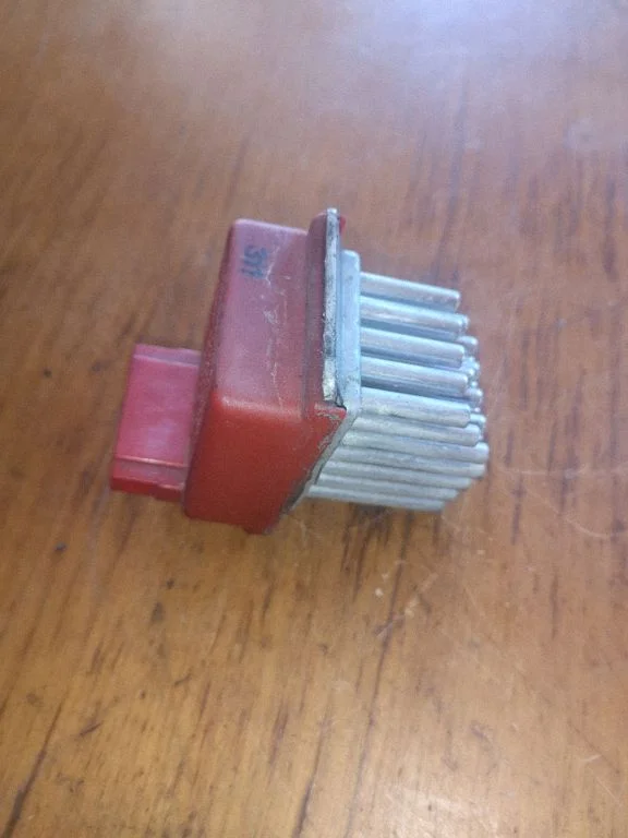 Heater blower motor/fan resistor – Seat Leon (1M) (1998-2006)