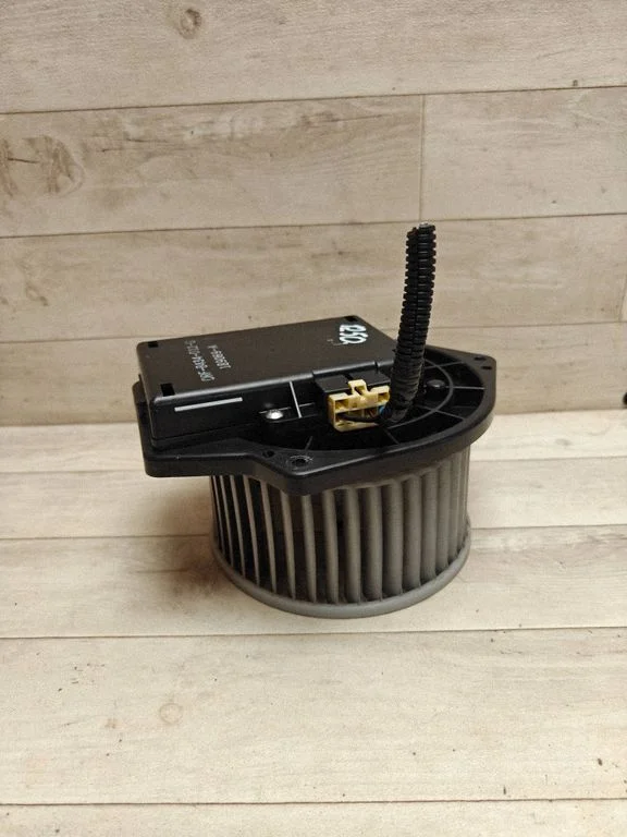 Krāsniņas ventilators/pūtējs DRF8434012G