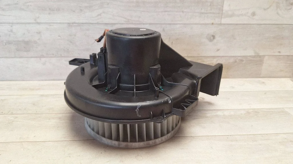 Heater fan/blower