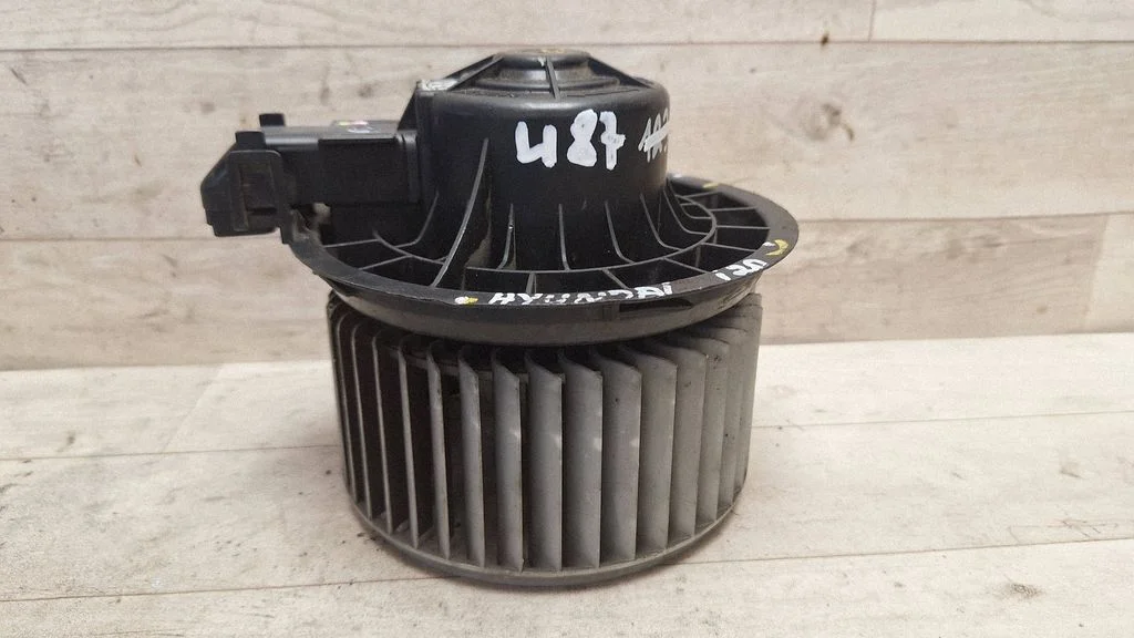 Krāsniņas ventilators/pūtējs F00S330056