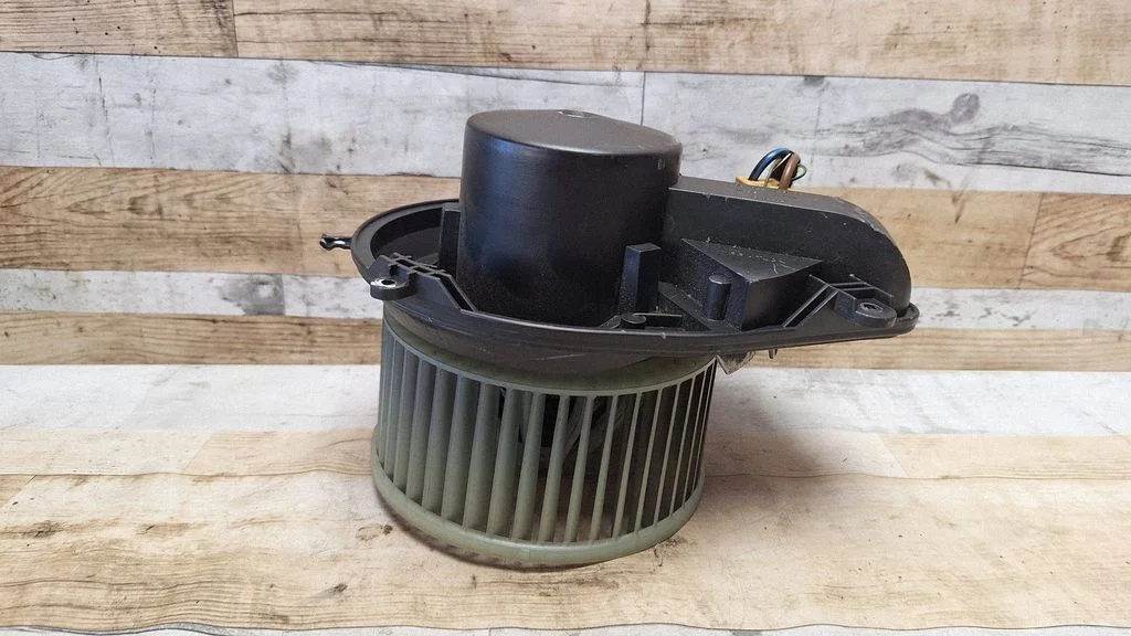 Heater fan/blower 8D1820021